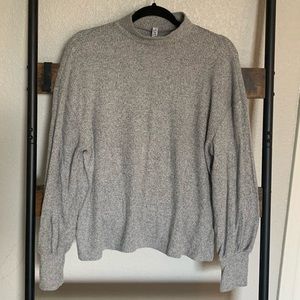 Lightweight sweater